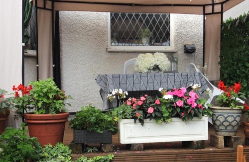 West Hill Bed & Breakfast | SouthfieldsB&BStudios