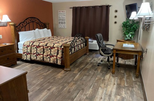 Bloomfield Hotel | Southfork Motel and Grill