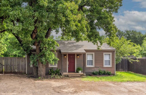 West Park House | Southgate: 800 Yards to Campus/Kyle Field