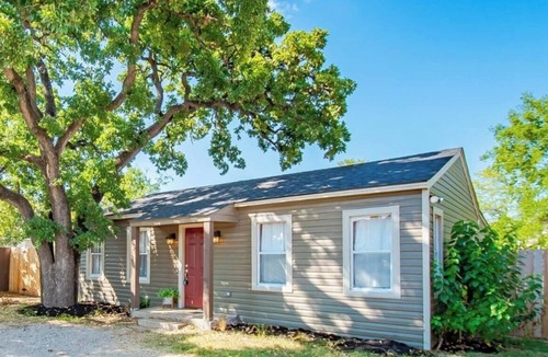 West Park House | Southgate: 800 Yards to Campus/Kyle Field