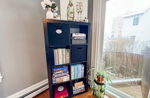 Columbus Park - Andrew Square Condo | Southie Condo - Near Subway - Bring Pets - Pool Table
