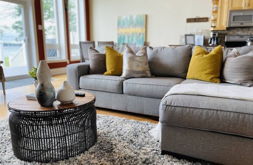 Rama Cottage | SouthLake cottage on Lake Couchiching