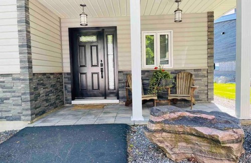 Rama Villa | SouthLake Cottage on The Lake.