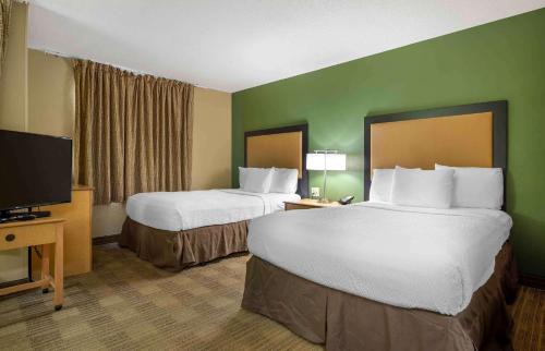 Baymeadows Hotel | Southpoint Suites Jacksonville