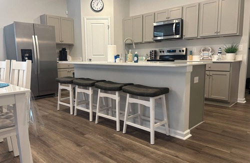 Southport House | Southport Seascape~Spacious~Pet Free~4 miles Downtown ~3 miles Oak Island Beach