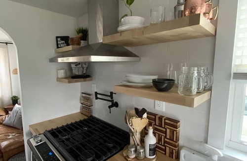 Onancock Cottage | SOUTHSIDE COTTAGE ~No Cleaning Fee~