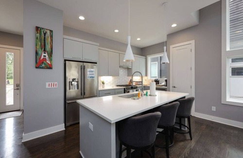 Edgehill Villa | Southside Extraordinaire - Walk To Gulch - Lux 4br