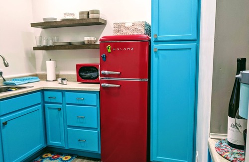 Lompoc Cottage | Southside Garden Cottage