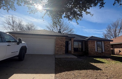 Abilene House | Southside-Wylie area Beauty- 3-bedroom 2 bath home with in Abilene
