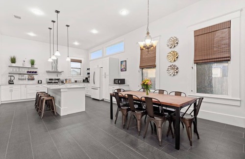 Southtown House | Southtown Charm: Pool, King Beds, Arcade & Games