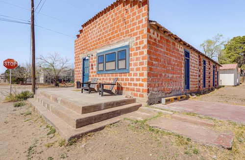 Fort Davis Apartment | Southwest Escape in Fort Davis: Walk to Dining!