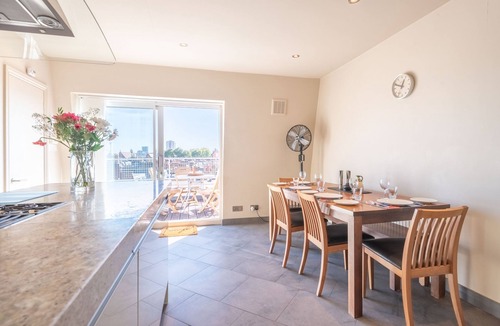 Parsons Green and Walham Apartment | Southwest Rooftops