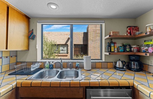 Catalina Foothills Estates House | Southwest Sunset Home Stunning Mountain & City Views