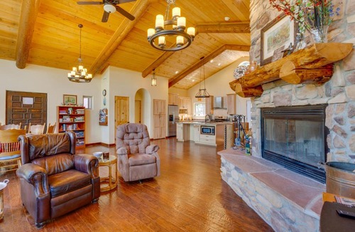 Angel Fire House | Southwestern Angel Fire Abode w/Game Room