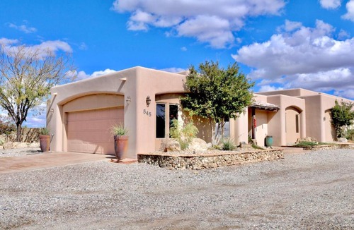 Las Cruces House | Southwestern Comfort Stay 2B