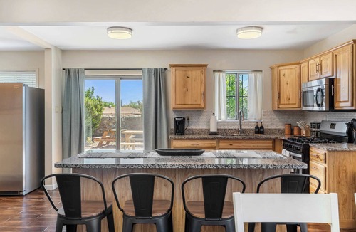 El Paso House | Southwestern Modern 4 Bedroom