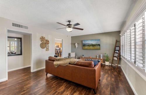 El Paso House | Southwestern Modern 4 Bedroom