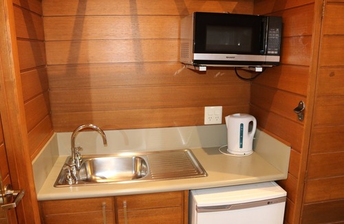 Golden Point Hotel | Sovereign Park Motor Inn