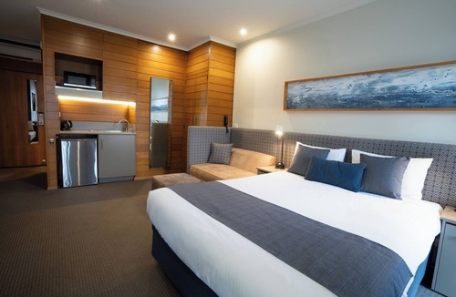 Golden Point Hotel | Sovereign Park Motor Inn