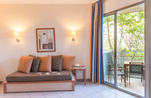 Rouret Hotel | SOWELL Family Le Vallon