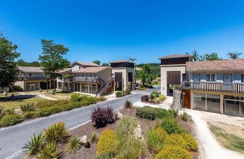 Barbaste Apartment | SOWELL HÔTELS Le Domaine du Golf d'Albret