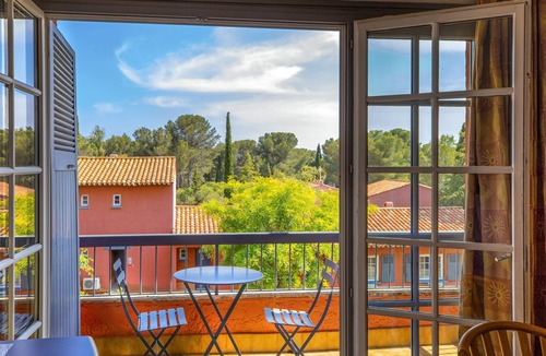 Boulouris-sur-Mer House | SOWELL RÉSIDENCES Les Chênes Verts