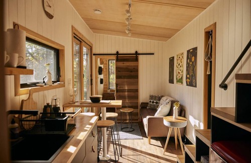 Cambridge House | Sowilo Retreat All-Inclusive Maple House