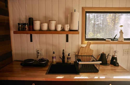 Cambridge House | Sowilo Retreat All-Inclusive Maple House