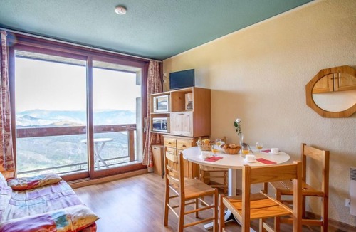 Le Corbier Apartment | Soyouz Vanguard by Interhome