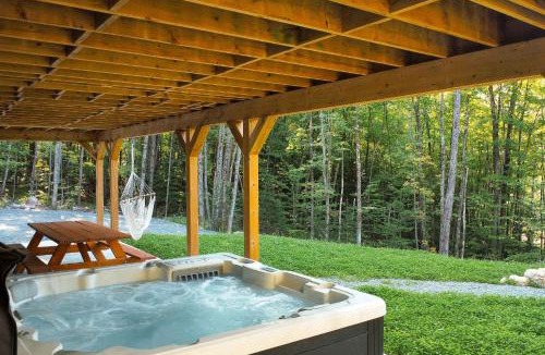 Pine Hill Ski Chalet | Spa and Billard - Chalet Le Silverson