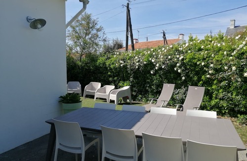 Saint-Gilles-Croix-de-Vie House | Spa, beach 500m, 700m city center, 4 beds