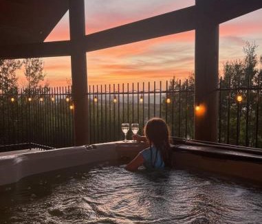 Notre-Dame-Auxiliatrice-de-Buckland Ski Chalet | Spa & Comfort - Chalet des Originaux