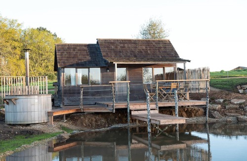 Ploemel Ski Chalet | Spa cabin