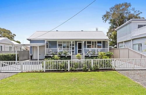 Budgewoi House | Spa & Chill Lodge Sum