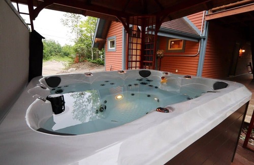 Saint-Philemon Apartment | SPA Condo | Escapade parfaite