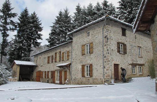 Marchampt Bed & Breakfast | Spa du Hameau de Bonnevay