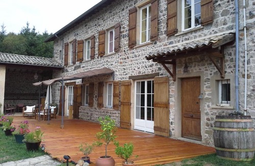 Marchampt Bed & Breakfast | Spa du Hameau de Bonnevay