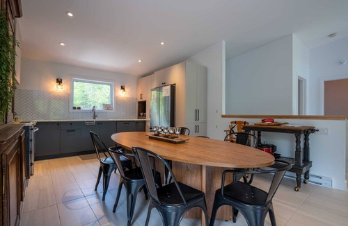 Saint-Alexis-des-Monts House | Spa et Private lake | Le Rocher du Lac