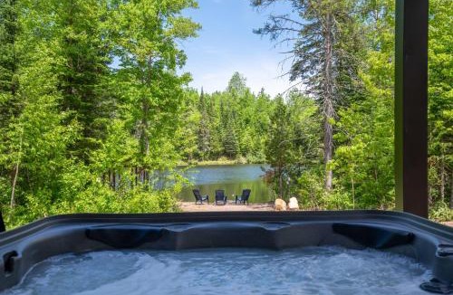 Saint-Alexis-des-Monts House | Spa et Private lake - Le Rocher du Lac