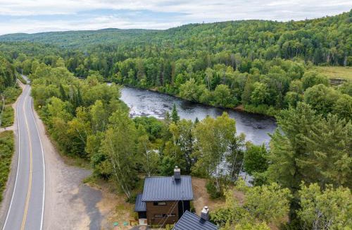 Saint-Alexis-des-Monts Ski Chalet | Spa et River - Le Grand-Pic