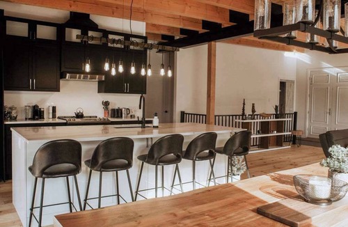 Les Collines-de-l'Outaouais Regional County Municipality Ski Chalet | Spa, Firepit & Nature | Chalet de la Colonie