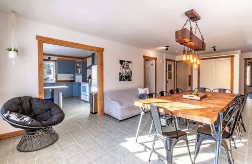 Mauricie Ski Chalet | Spa & Game room | Chalet du Loup