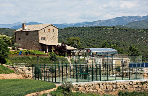 La Baronia de Rialb Cottage | Spa& Heated swimming pool, field FOOTBALL and PADDLE, air-conditioning, WIFI.