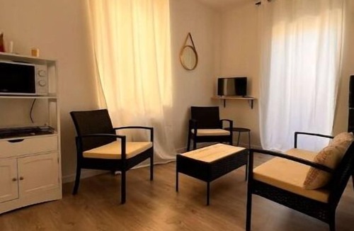 Neuilly-en-Thelle Apartment | Spa Homelove whole house private jacuzzi 6 places