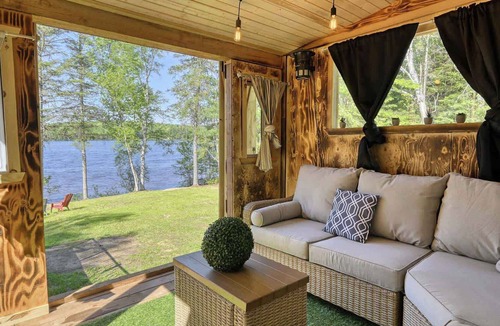 Nominingue Ski Chalet | Spa & Lake Access | Chalet OREV