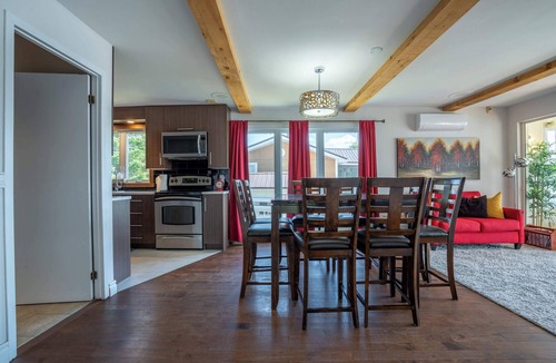 Saint-Remi-de-Tingwick Ski Chalet | Spa & Lake Access | Le Chic Shack des 3 lacs