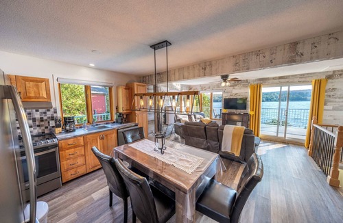 Lac-Etchemin Ski Chalet | SPA - Lake - Foosball Table | Chalet le Relaxarium
