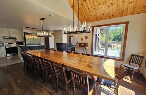 Saint-Philemon Ski Chalet | Spa & Lake Mailloux Waterfront | Le Rassembleur