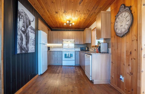 Saint Zenon Ski Chalet | Spa & Lake View | La Zenitude