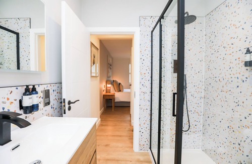 Hereford House | Spa like bathrooms & luxurious accommodation